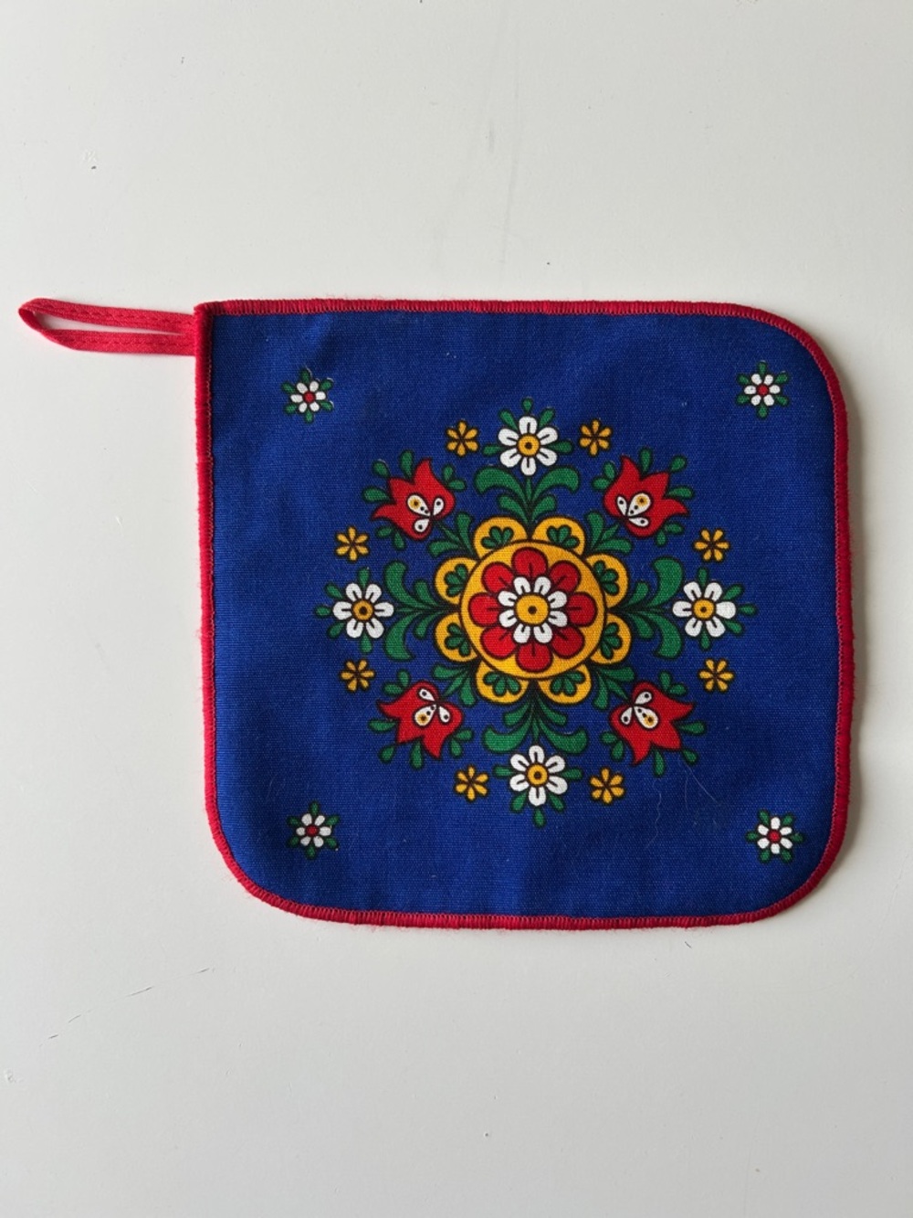 Vintage Scandinavian Pot Holder